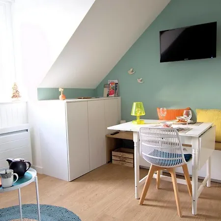 Le Petit Nid - Joli Renove - A 5 Min Apartment Dinard